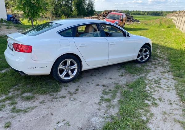 Audi A5 cena 65500 przebieg: 235000, rok produkcji 2014 z Nieszawa małe 277